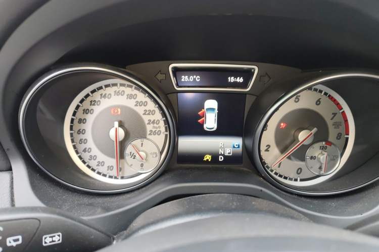 Used Mercedes-Benz GLA 2016 GLA 200 Sport Edition Instrument Cluster