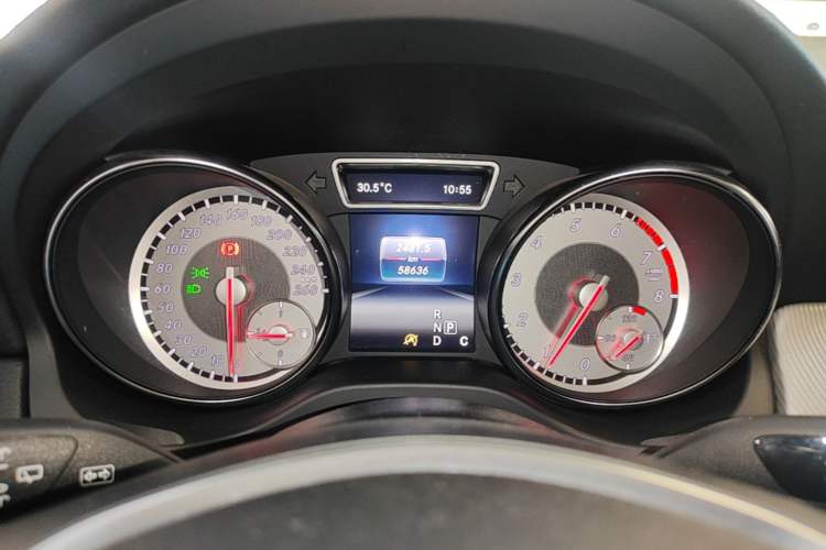 Used Mercedes-Benz GLA 2016 GLA 200 Sport Edition Instrument Cluster