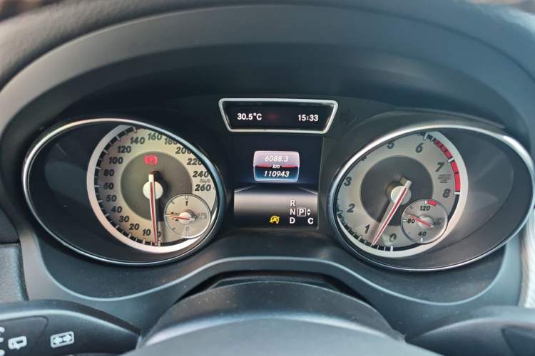 Used Mercedes-Benz GLA 2016 GLA 200 Fashion Model Instrument Cluster