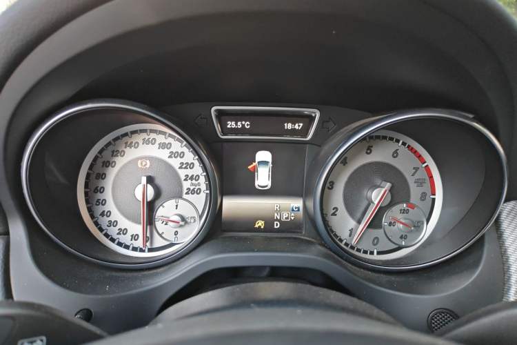 Used Mercedes-Benz GLA 2016 GLA 200 Fashion Model Instrument Cluster