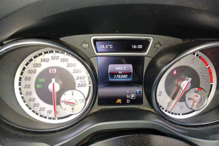 Used Mercedes-Benz GLA 2016 GLA 200 Sport Edition Instrument Cluster
