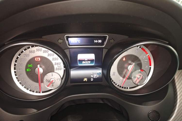 Used Mercedes-Benz GLA 2016 GLA 200 Sport Edition Instrument Cluster