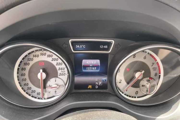 Used Mercedes-Benz GLA 2016 GLA 200 Sport Edition Instrument Cluster