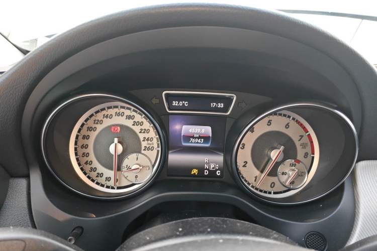 Used Mercedes-Benz GLA 2016 GLA 200 Sport Edition Instrument Cluster
