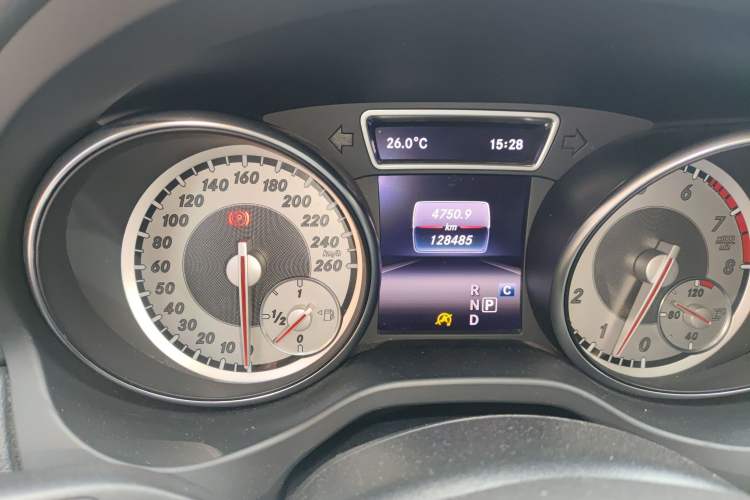 Used Mercedes-Benz GLA 2016 GLA 200 Fashion Model Instrument Cluster