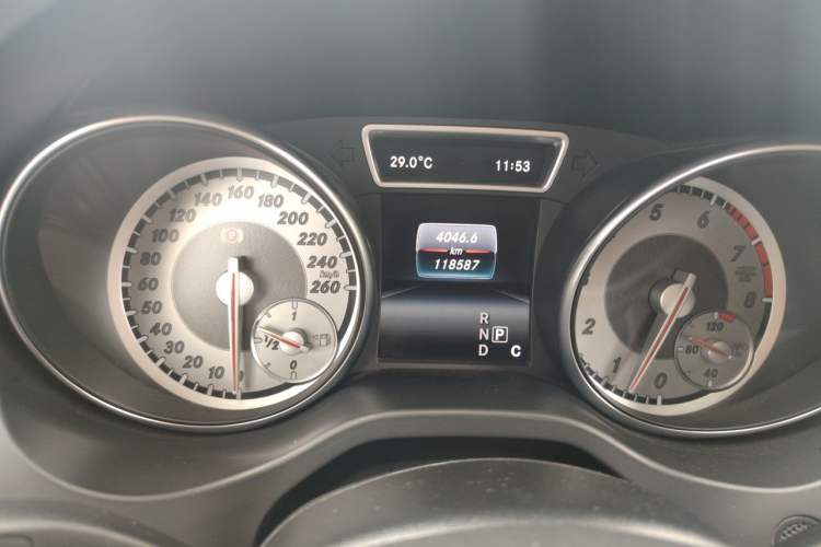 Used Mercedes-Benz GLA 2016 GLA 220 4MATIC Fashion Edition Instrument Cluster