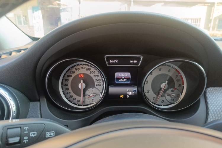 Used Mercedes-Benz GLA 2016 GLA 200 Sport Edition Instrument Cluster