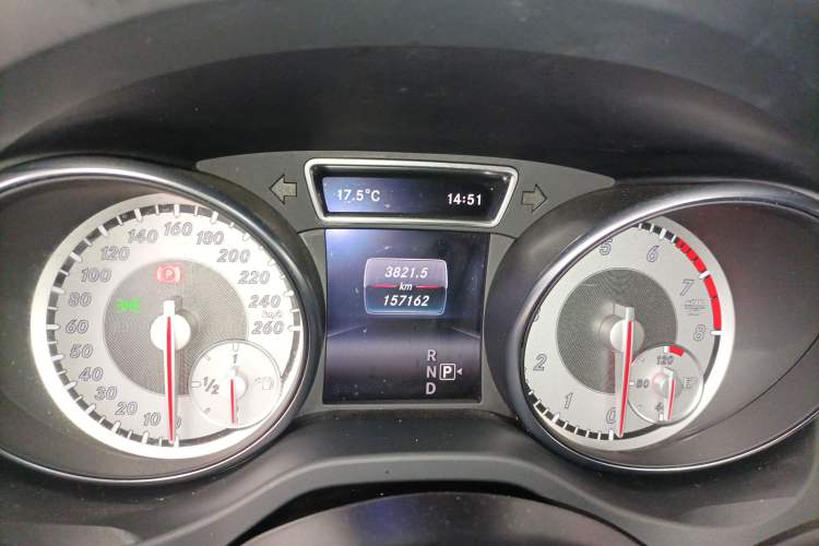 Used Mercedes-Benz GLA 2016 GLA 220 4MATIC Fashion Edition Instrument Cluster