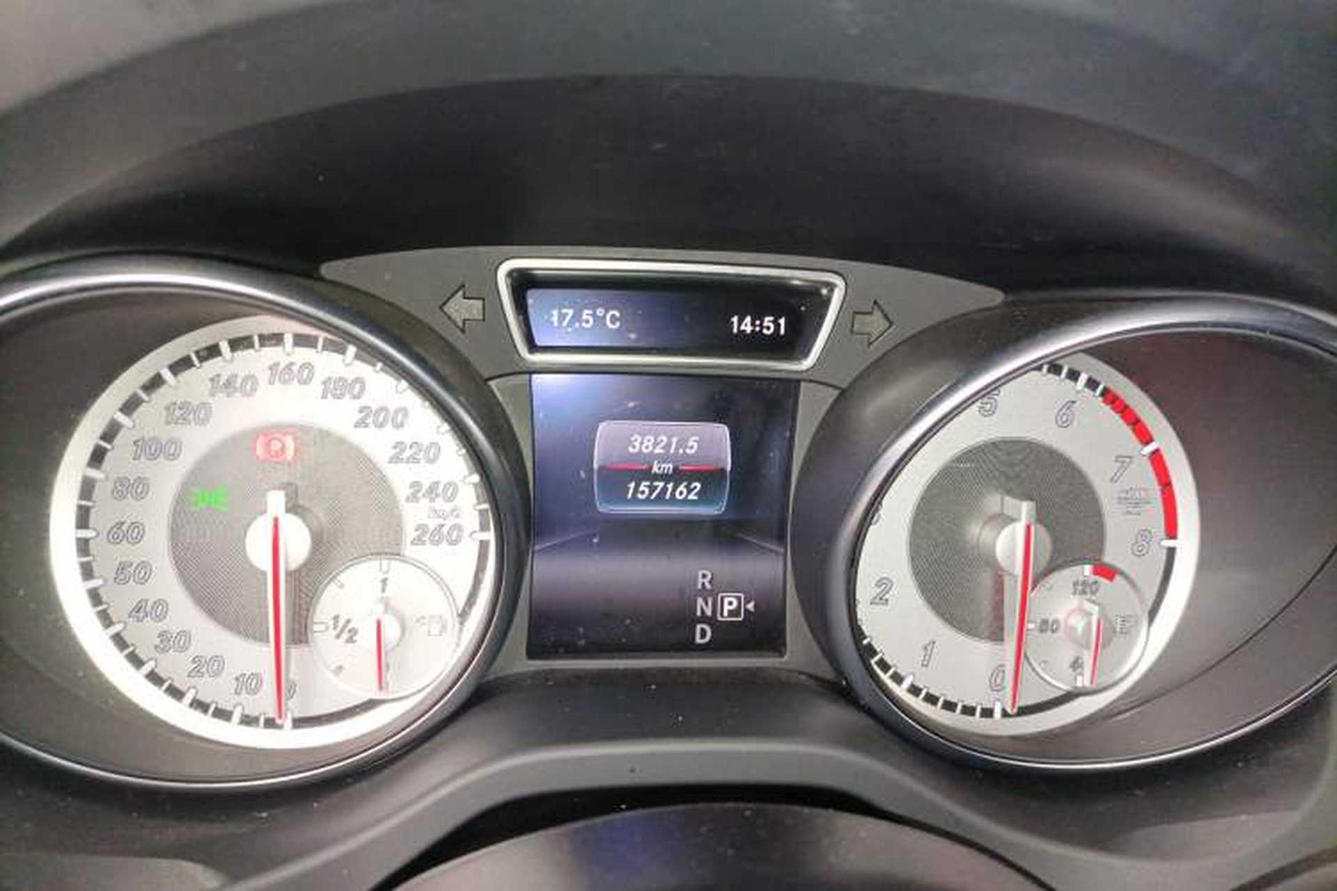 Used Mercedes-Benz GLA 2016 GLA 220 4MATIC Fashion Edition Instrument Cluster
