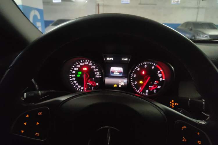 Used Mercedes-Benz GLA 2016 GLA 200 Fashion Model Instrument Cluster