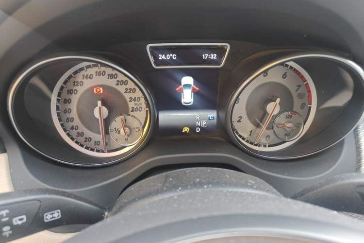 Used Mercedes-Benz GLA 2016 GLA 200 Sport Edition Instrument Cluster
