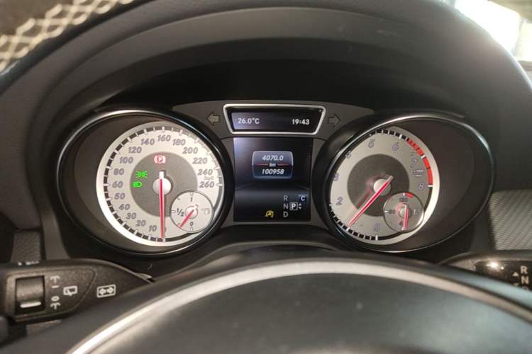 Used Mercedes-Benz GLA 2016 GLA 220 4MATIC Fashion Edition Instrument Cluster