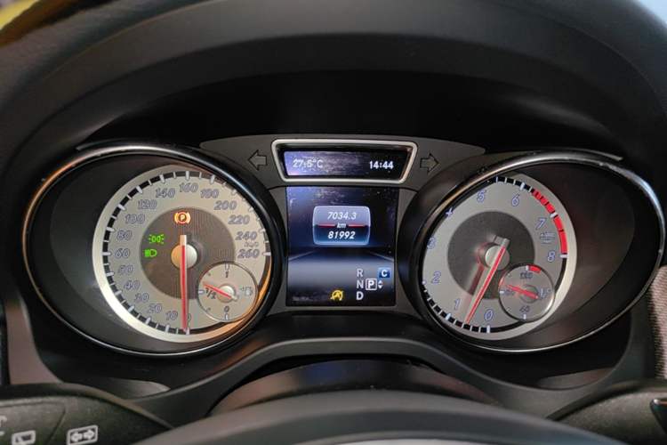 Used Mercedes-Benz GLA 2016 GLA 200 Fashion Model Instrument Cluster