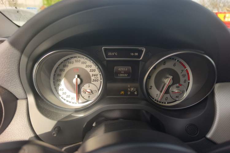 Used Mercedes-Benz GLA 2016 GLA 200 Fashion Model Instrument Cluster