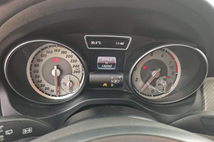 Used Mercedes-Benz GLA 2016 GLA 200 Fashion Model Instrument Cluster