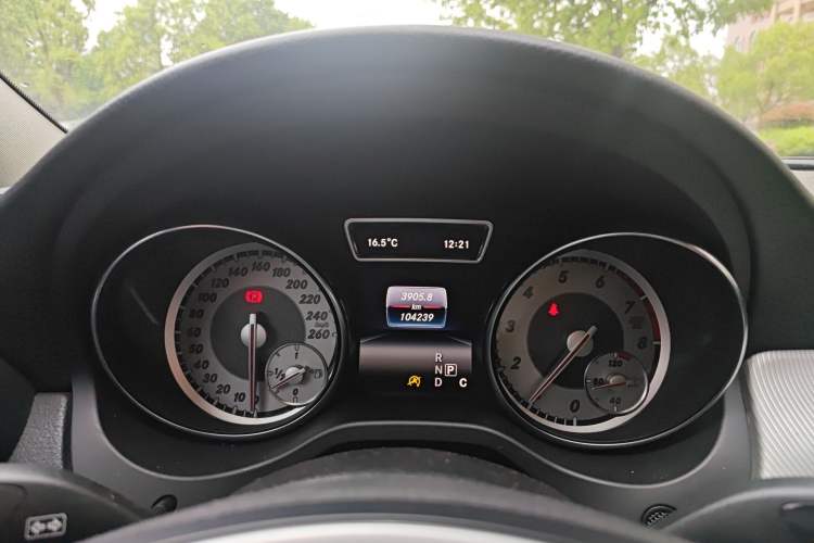 Used Mercedes-Benz GLA 2016 GLA 200 Sport Edition Instrument Cluster