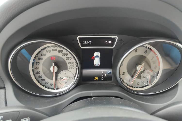 Used Mercedes-Benz GLA 2016 GLA 200 Fashion Model Instrument Cluster