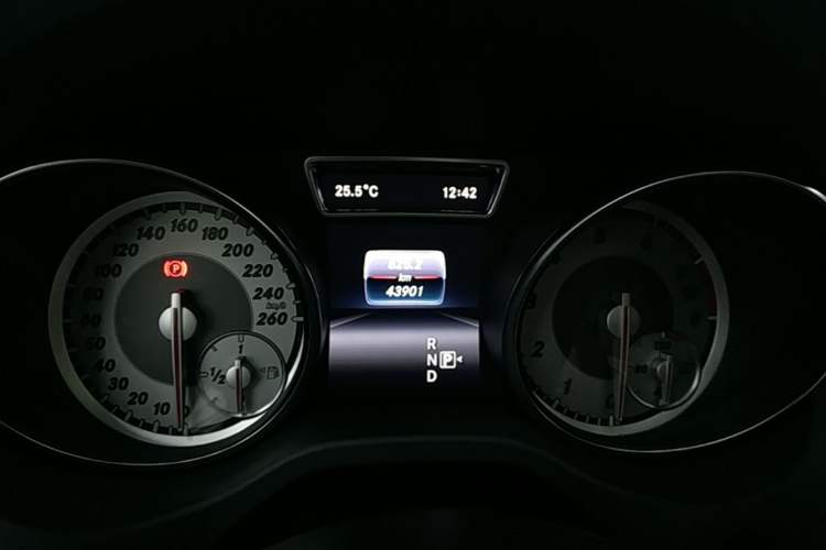 Used Mercedes-Benz GLA 2016 GLA 220 4MATIC Fashion Edition Instrument Cluster