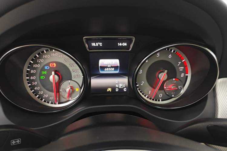Used Mercedes-Benz GLA 2016 GLA 220 4MATIC Fashion Edition Instrument Cluster