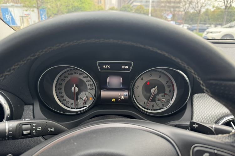 Used Mercedes-Benz GLA 2016 GLA 220 4MATIC Fashion Edition Instrument Cluster