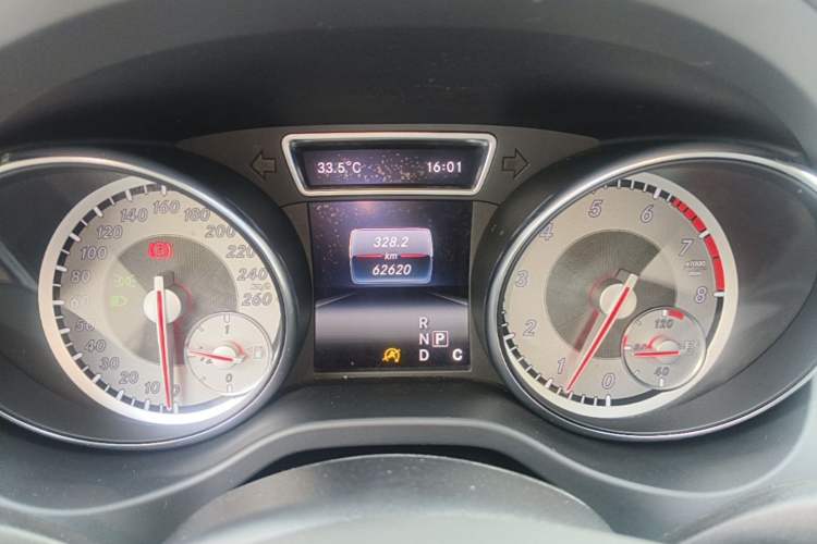 Used Mercedes-Benz GLA 2016 GLA 200 Fashion Model Instrument Cluster