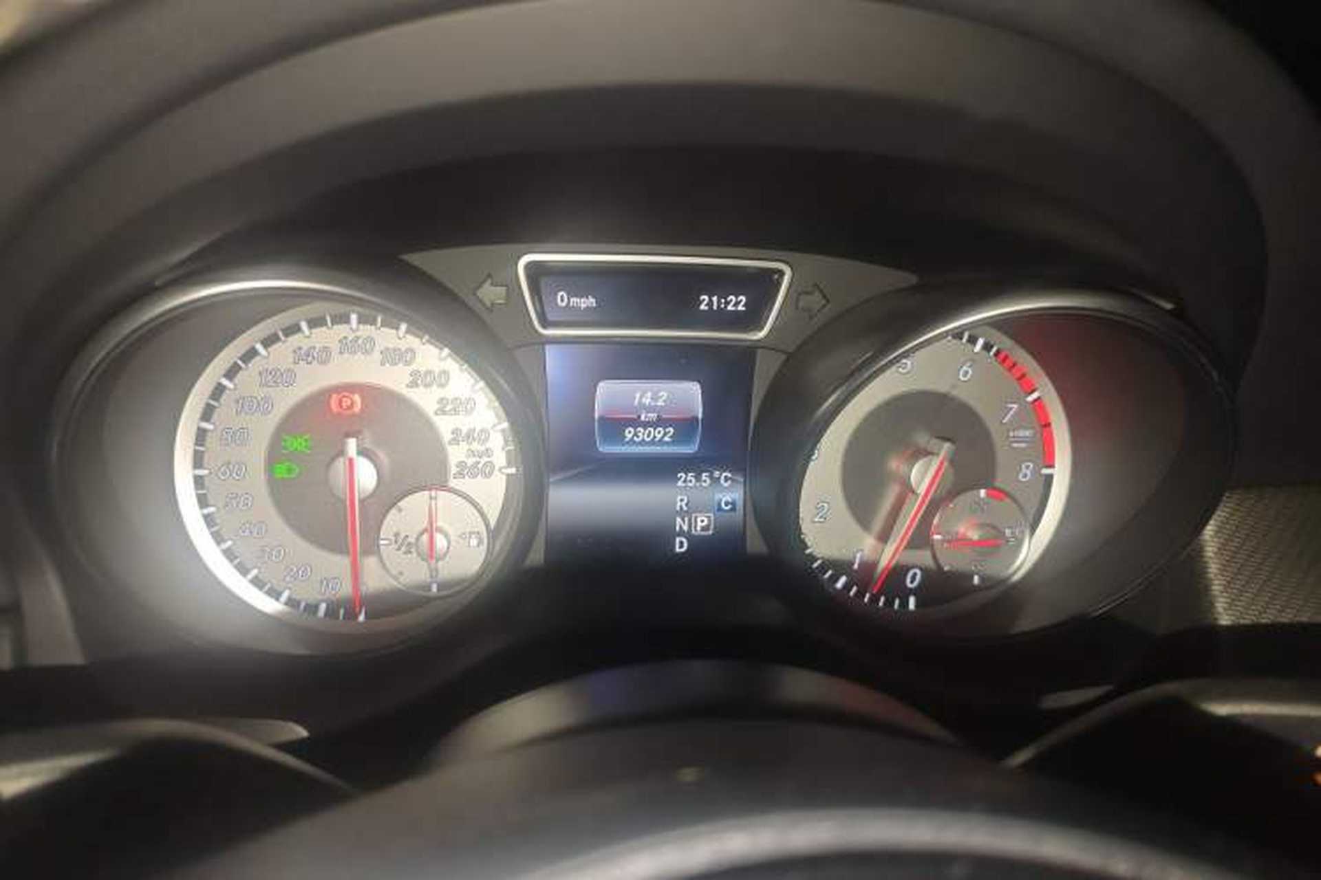 Used Mercedes-Benz GLA 2016 GLA 220 4MATIC Fashion Edition Instrument Cluster