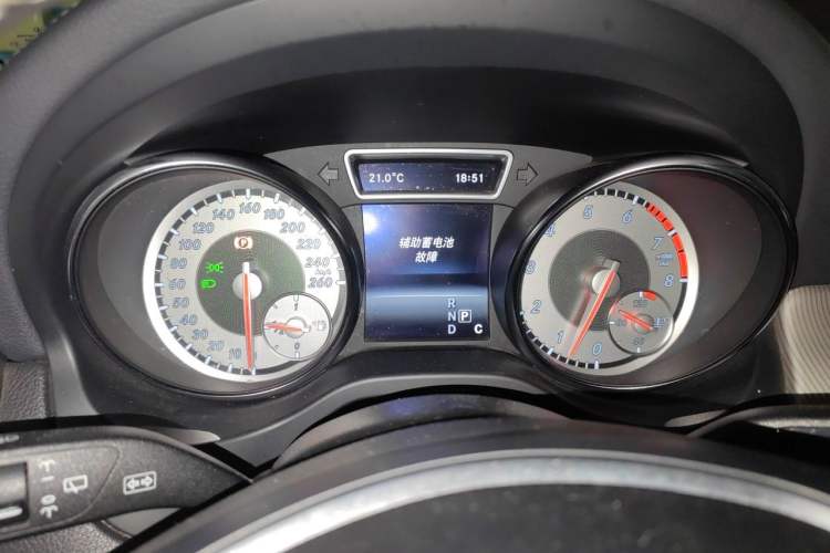 Used Mercedes-Benz GLA 2016 GLA 200 Fashion Model Instrument Cluster
