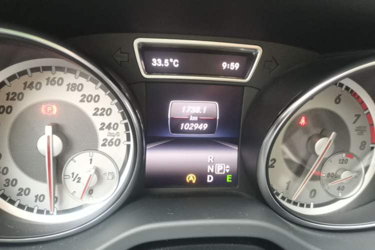 Used Mercedes-Benz GLA 2016 GLA 220 4MATIC Fashion Edition Instrument Cluster
