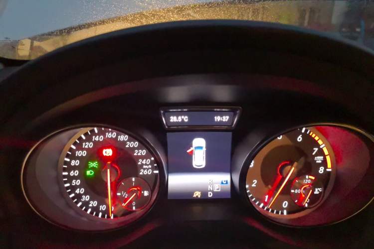 Used Mercedes-Benz GLA 2016 GLA 200 Sport Edition Instrument Cluster