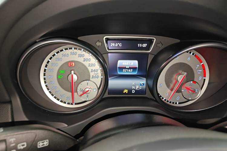 Used Mercedes-Benz GLA 2016 GLA 200 Fashion Model Instrument Cluster