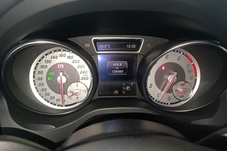 Used Mercedes-Benz GLA 2016 GLA 200 Sport Edition Instrument Cluster
