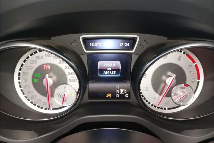 Used Mercedes-Benz GLA 2016 GLA 200 Fashion Model Instrument Cluster