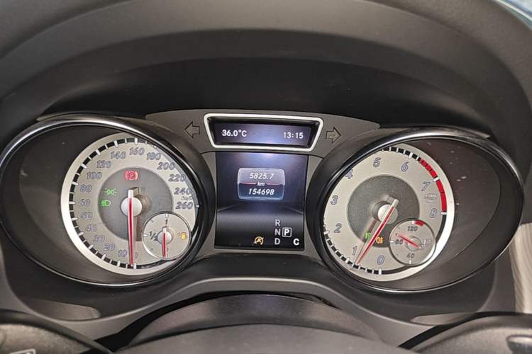 Used Mercedes-Benz GLA 2016 GLA 200 Fashion Model Instrument Cluster