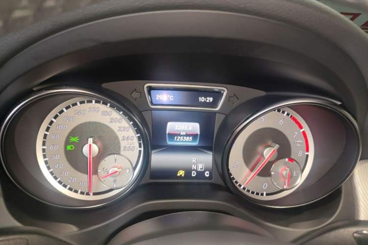 Used Mercedes-Benz GLA 2016 GLA 200 Fashion Model Instrument Cluster