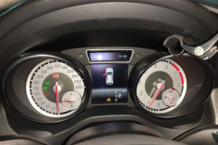 Used Mercedes-Benz GLA 2016 GLA 200 Sport Edition Instrument Cluster
