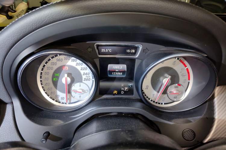 Used Mercedes-Benz GLA 2016 GLA 200 Fashion Model Instrument Cluster