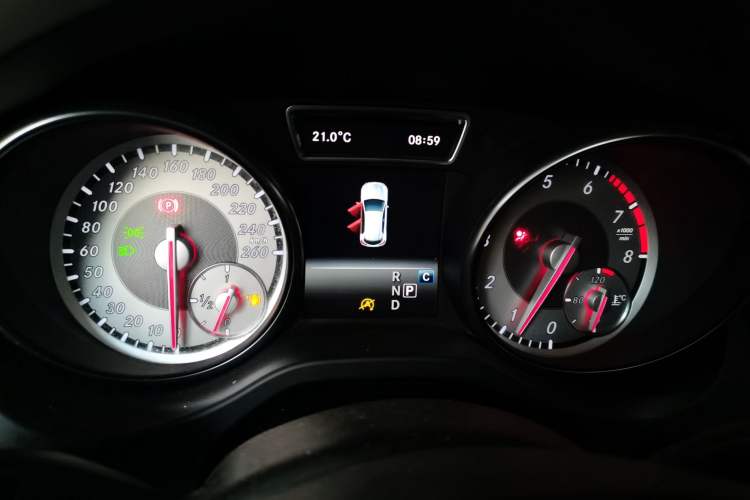 Used Mercedes-Benz GLA 2016 GLA 220 4MATIC Fashion Edition Instrument Cluster
