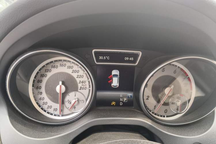 Used Mercedes-Benz GLA 2016 GLA 200 Sport Edition Instrument Cluster
