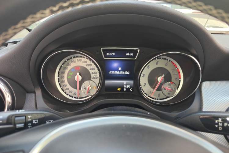 Used Mercedes-Benz GLA 2016 GLA 200 Fashion Model Instrument Cluster
