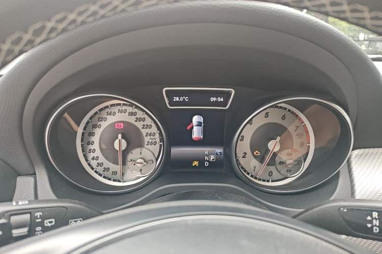 Used Mercedes-Benz GLA 2016 GLA 200 Fashion Model Instrument Cluster