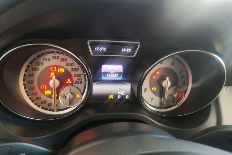 Used Mercedes-Benz GLA 2016 GLA 200 Fashion Model Instrument Cluster
