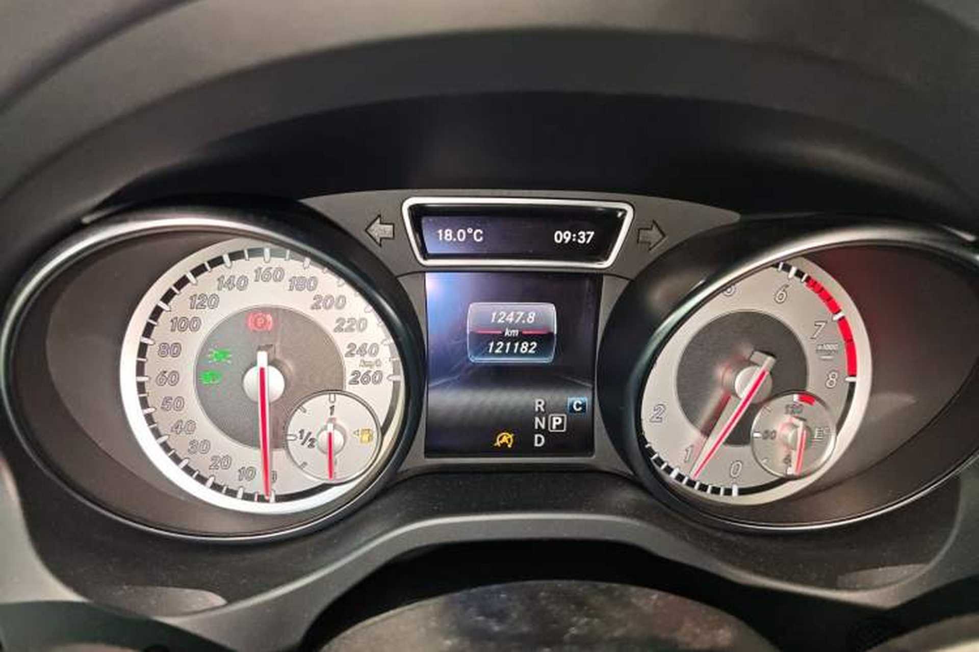 Used Mercedes-Benz GLA 2016 GLA 220 4MATIC Fashion Edition Instrument Cluster