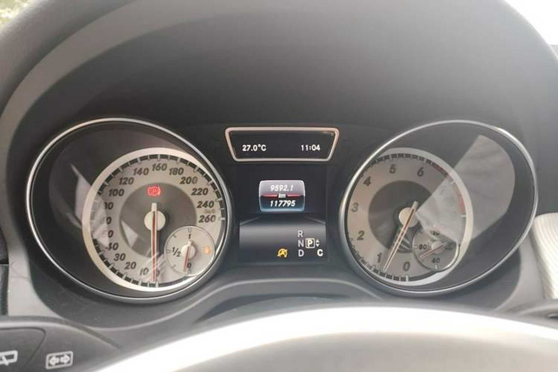 Used Mercedes-Benz GLA 2016 GLA 220 4MATIC Luxury Model Instrument Cluster