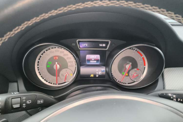 Used Mercedes-Benz GLA 2016 GLA 220 4MATIC Fashion Edition Instrument Cluster