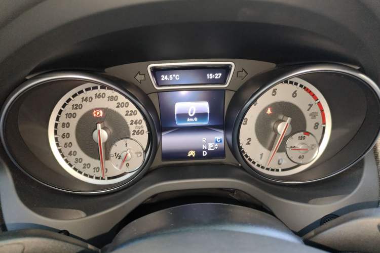 Used Mercedes-Benz GLA 2016 GLA 200 Fashion Model Instrument Cluster