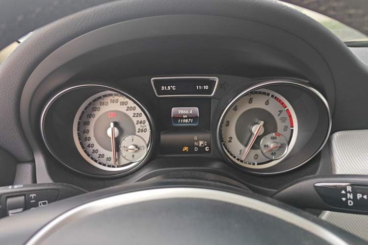 Used Mercedes-Benz GLA 2016 GLA 200 Fashion Model Instrument Cluster