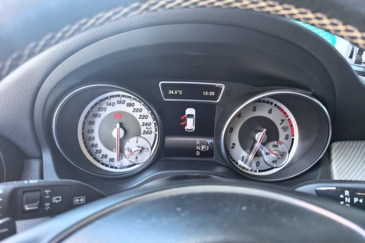Used Mercedes-Benz GLA 2016 GLA 200 Fashion Model Instrument Cluster
