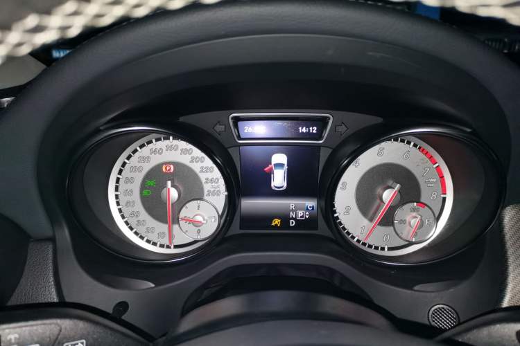 Used Mercedes-Benz GLA 2016 GLA 220 4MATIC Fashion Edition Instrument Cluster