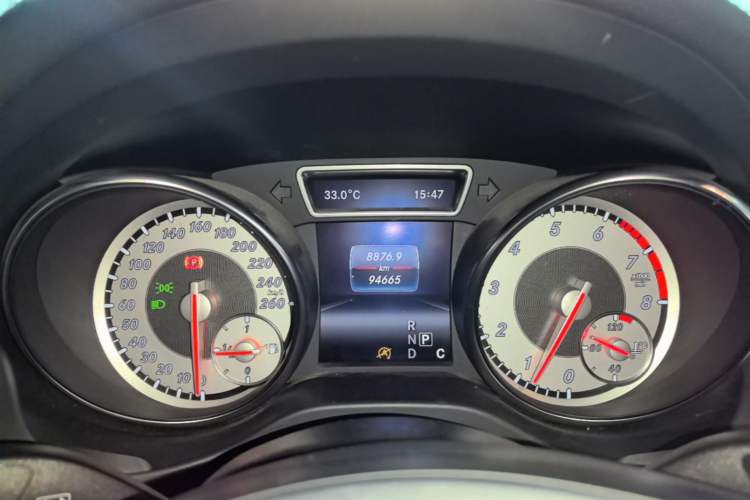 Used Mercedes-Benz GLA 2016 GLA 220 4MATIC Luxury Model Instrument Cluster