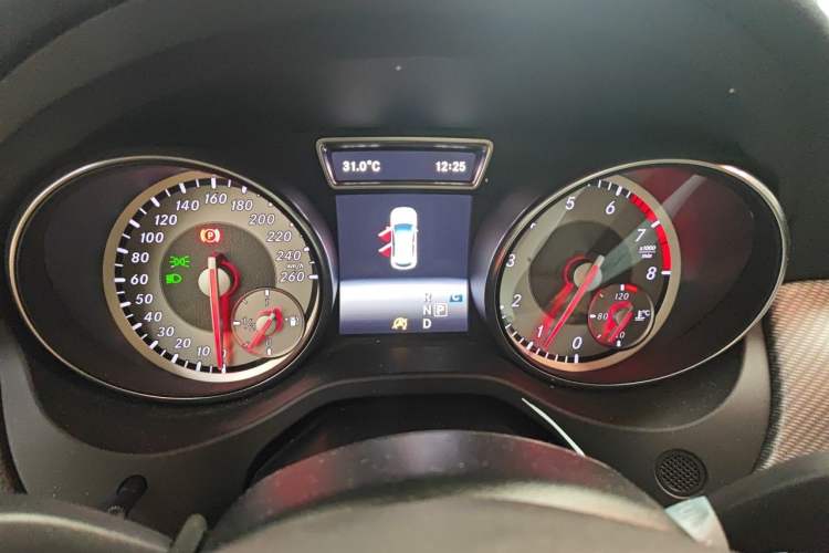 Used Mercedes-Benz GLA 2016 GLA 220 4MATIC Luxury Model Instrument Cluster
